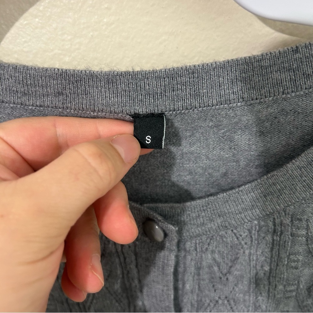 Arach&Cloz Soft Gray Women's Cable Knit Sweater Cardigan - Picture 5 of 8